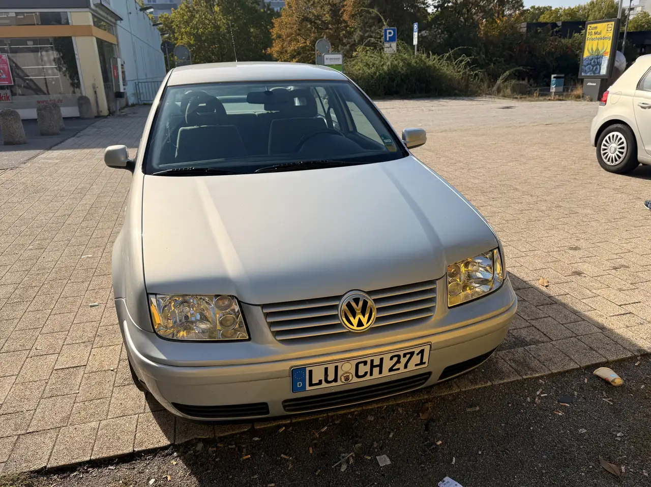 Volkswagen Bora 2.0 Highline, foto 2