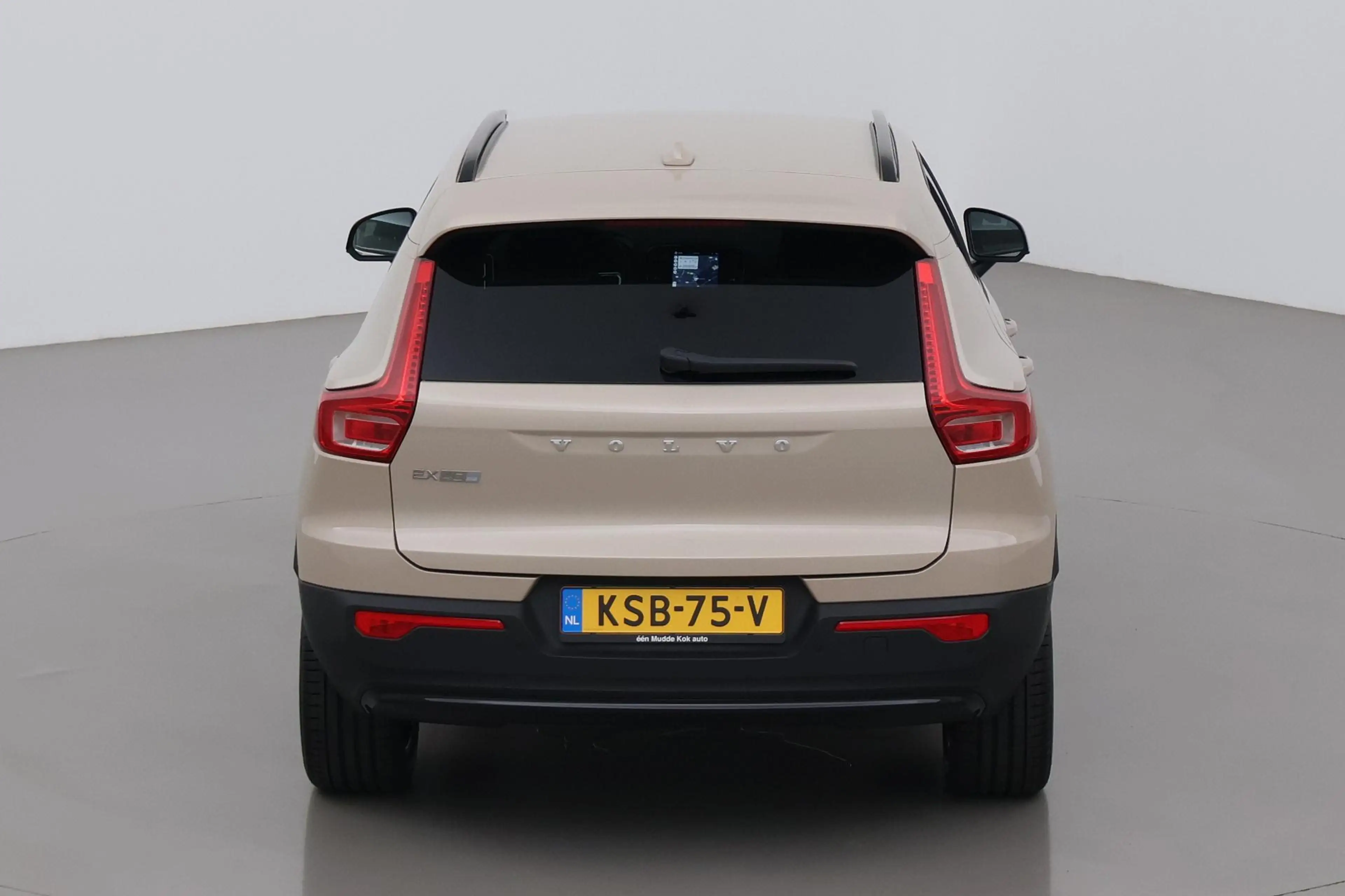 Volvo EX40 Single Motor Extended Range Plus 82 kWh | ACC | 36 — photo 10