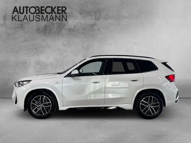 BMW X1 view 3