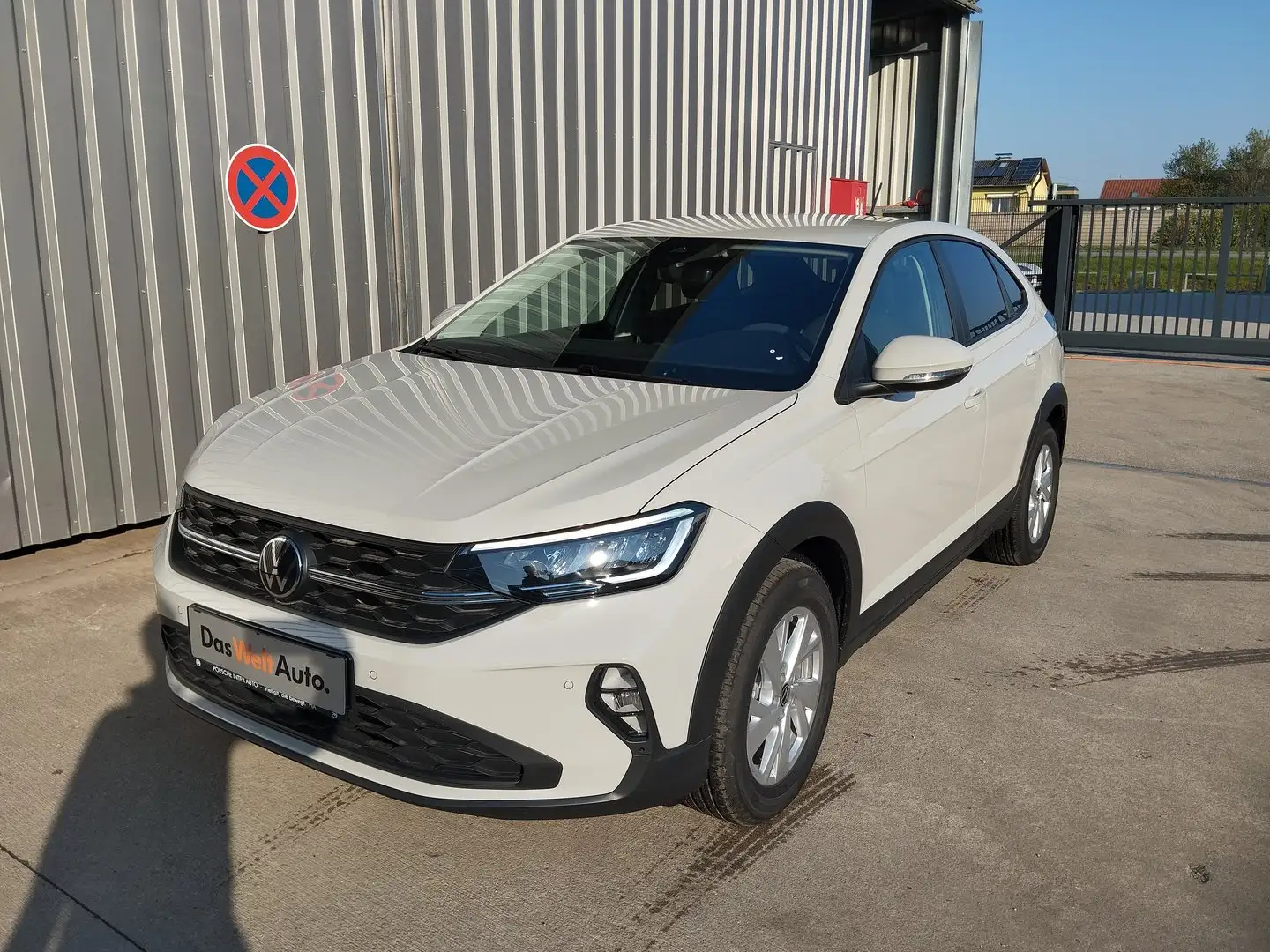 Volkswagen Taigo 4Me TSI Grau - 1