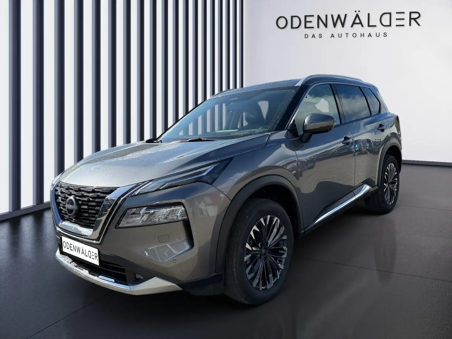 Nissan X-Trail 1.5 VC-T MHEV Tekna ACC+LED+Navi+SHZ+360 Grau - 2