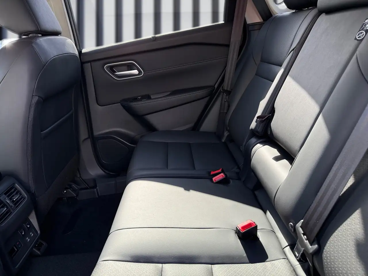 Nissan X-Trail 1.5 VC-T MHEV Tekna ACC+LED+Navi+SHZ+360 8