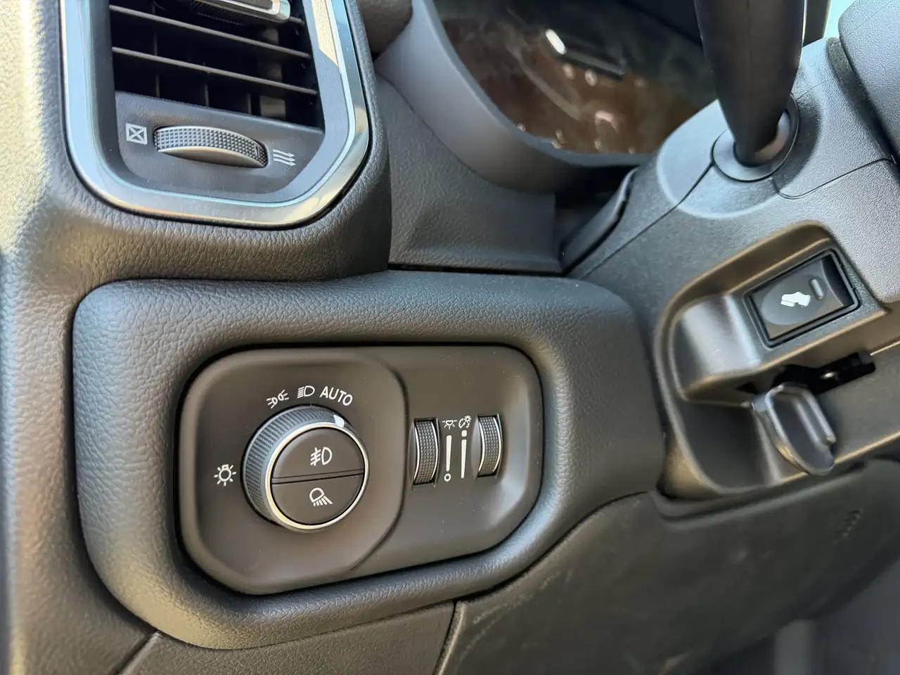 RAM 3500 photo RAM 3500