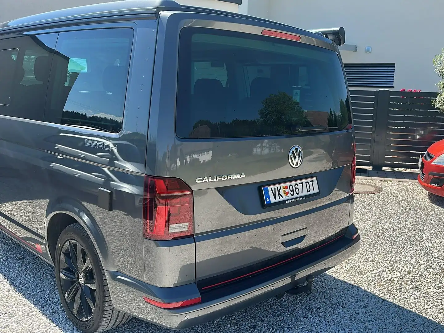 Volkswagen T6.1 California California Beach Tour Edition NUR 57.000 KM!! Grau - 2