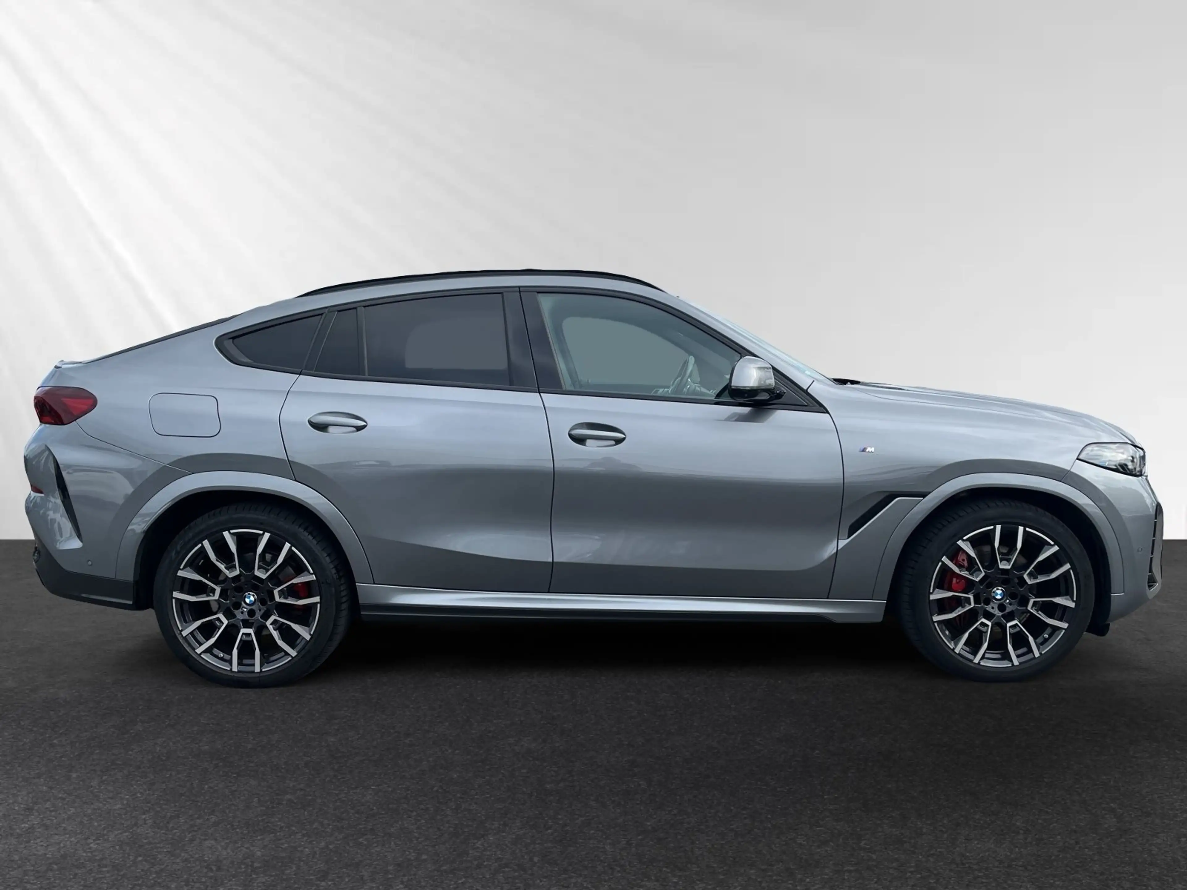 BMW X6 xDrive30d M Sport Pro|AHK|Panorama|Massage — photo 2