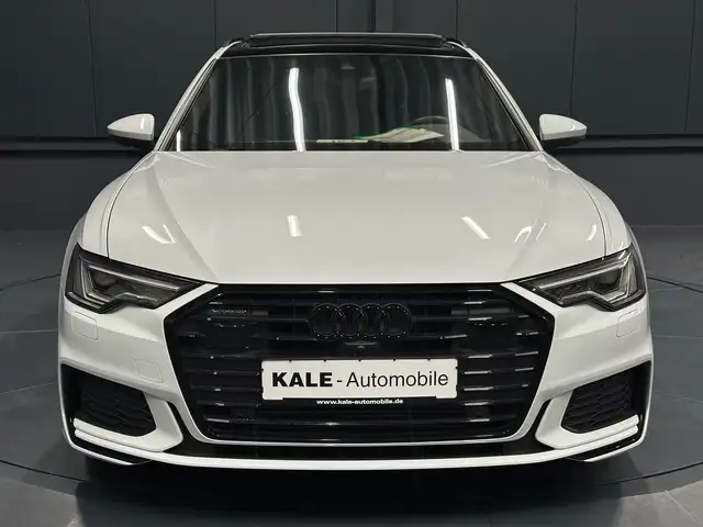 Audi A6 Avant view 8