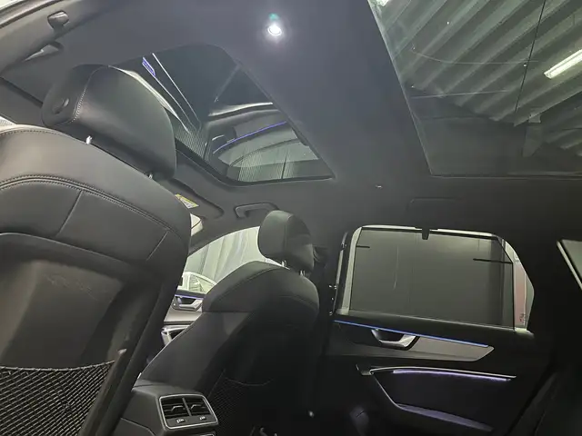 Audi A6 Avant view 10