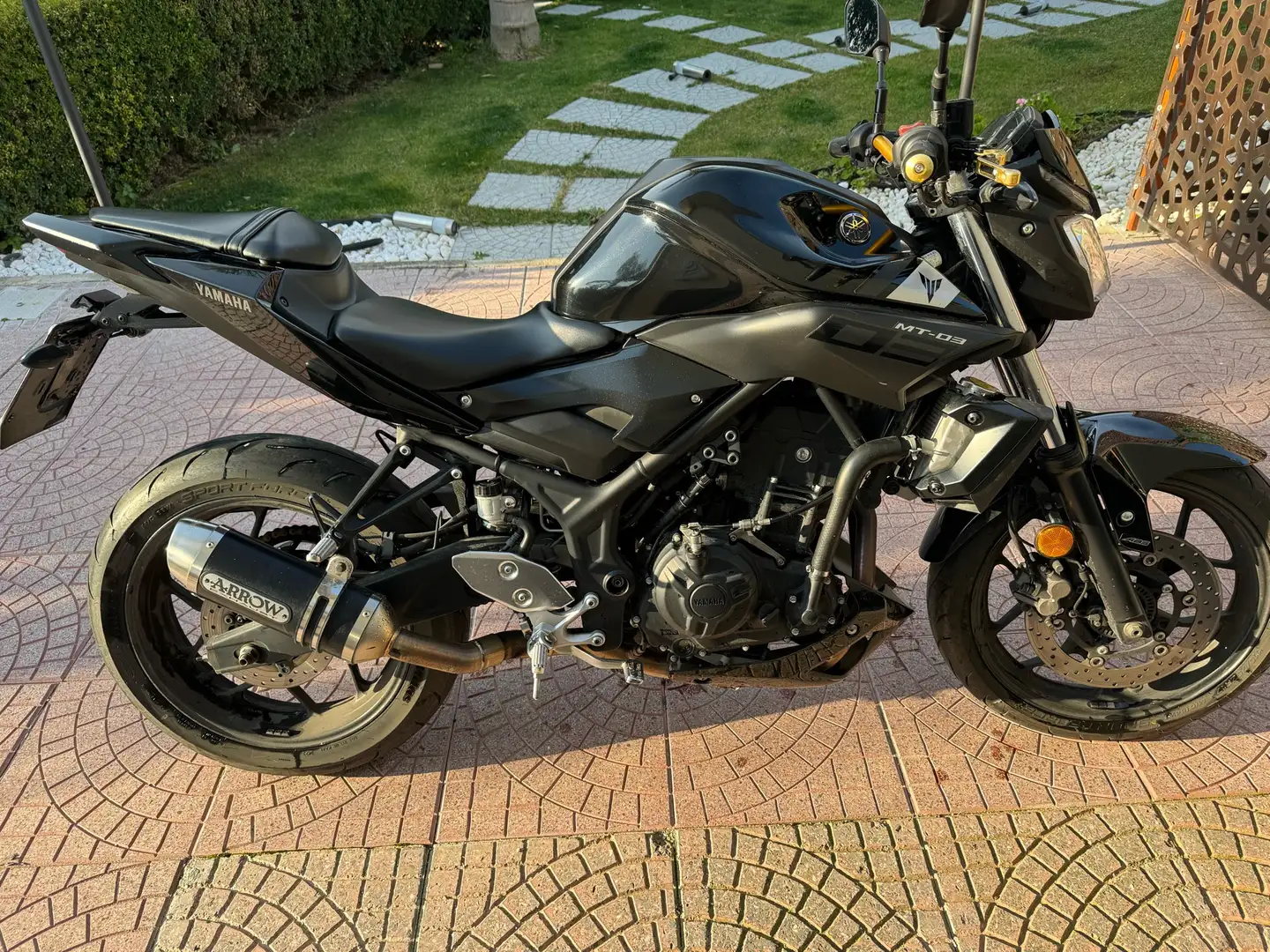 Yamaha MT-03 ABS Black - 1