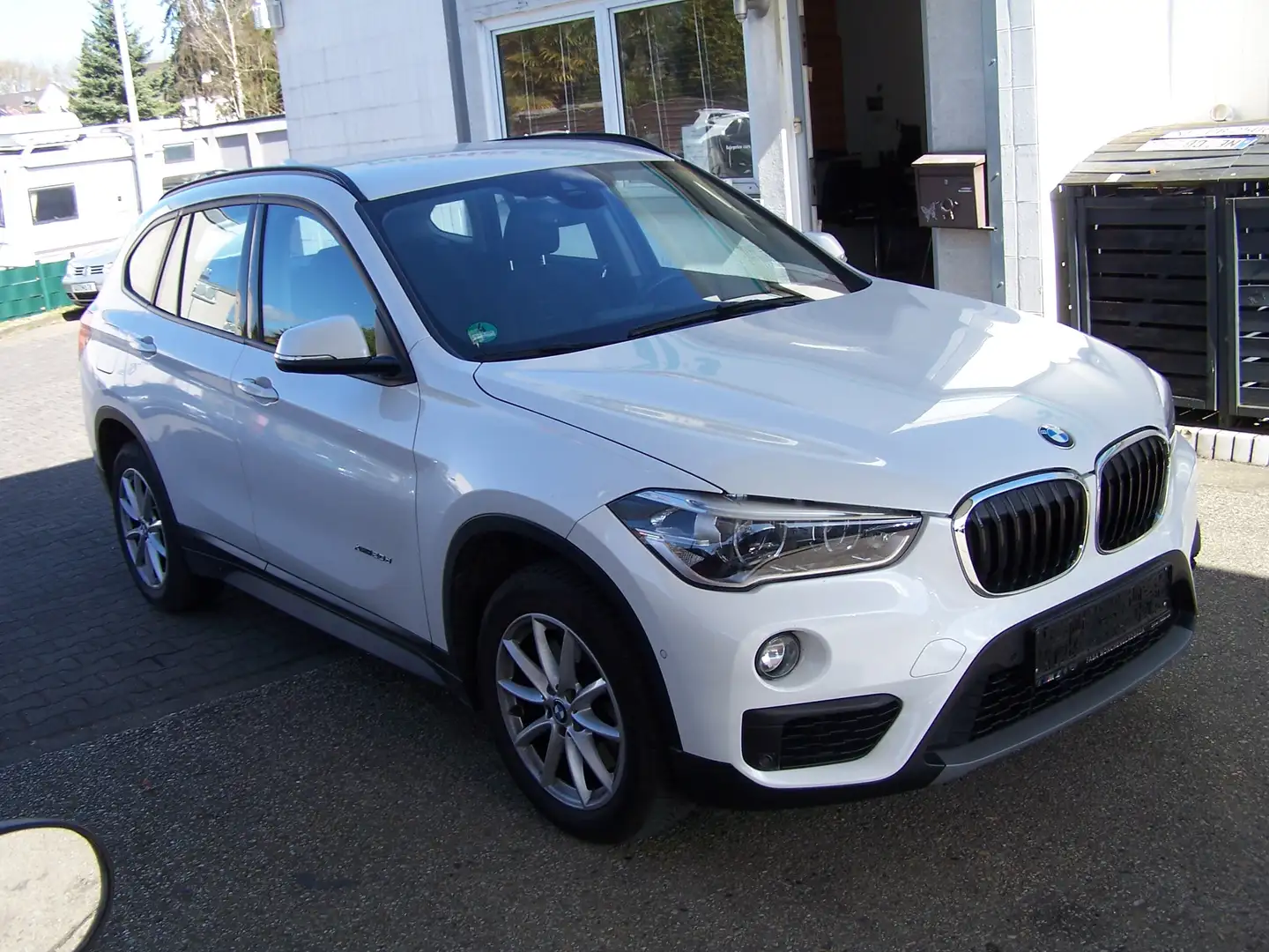 BMW X1 xDrive 20 d Advantage Blanc - 2
