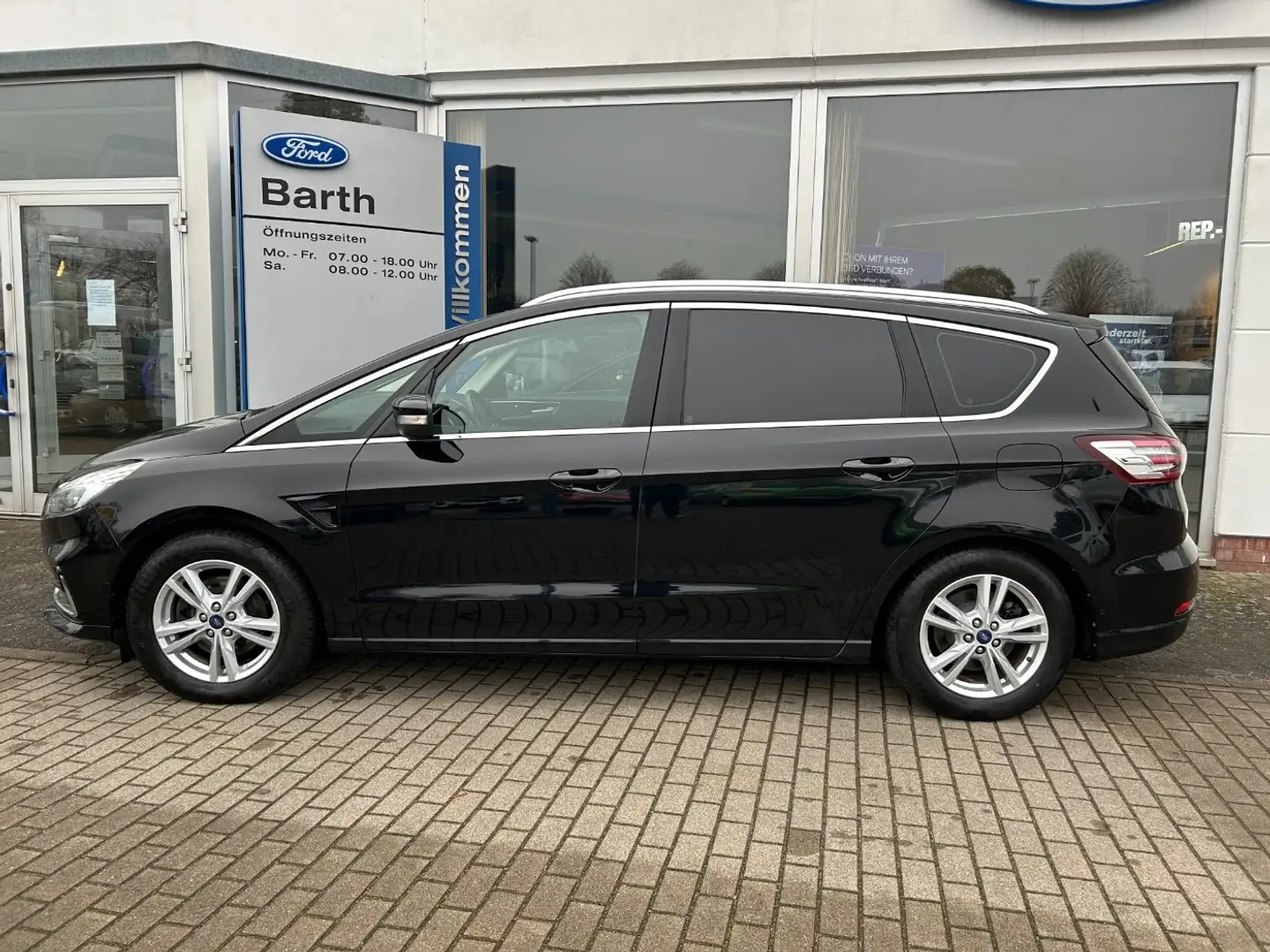 Ford S-Max 2.0 EcoBlue Titanium 2xKlima ACC AUT Kam. Schwarz - 2