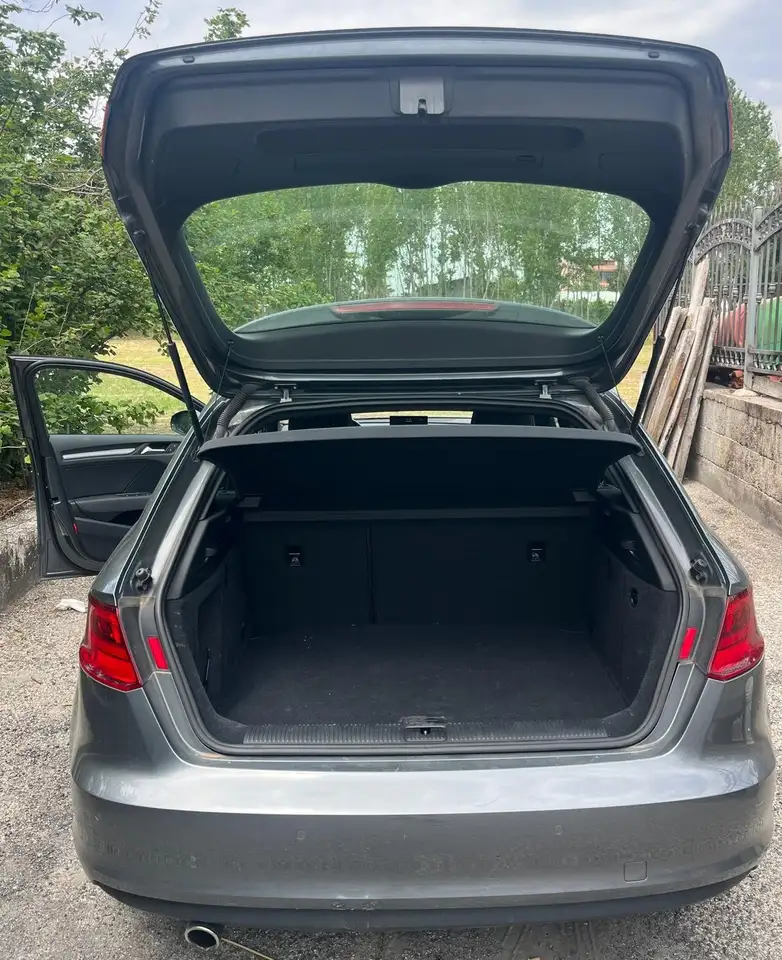 Audi A3 5p 1.9 tdi Attraction 110cv auto, foto 4