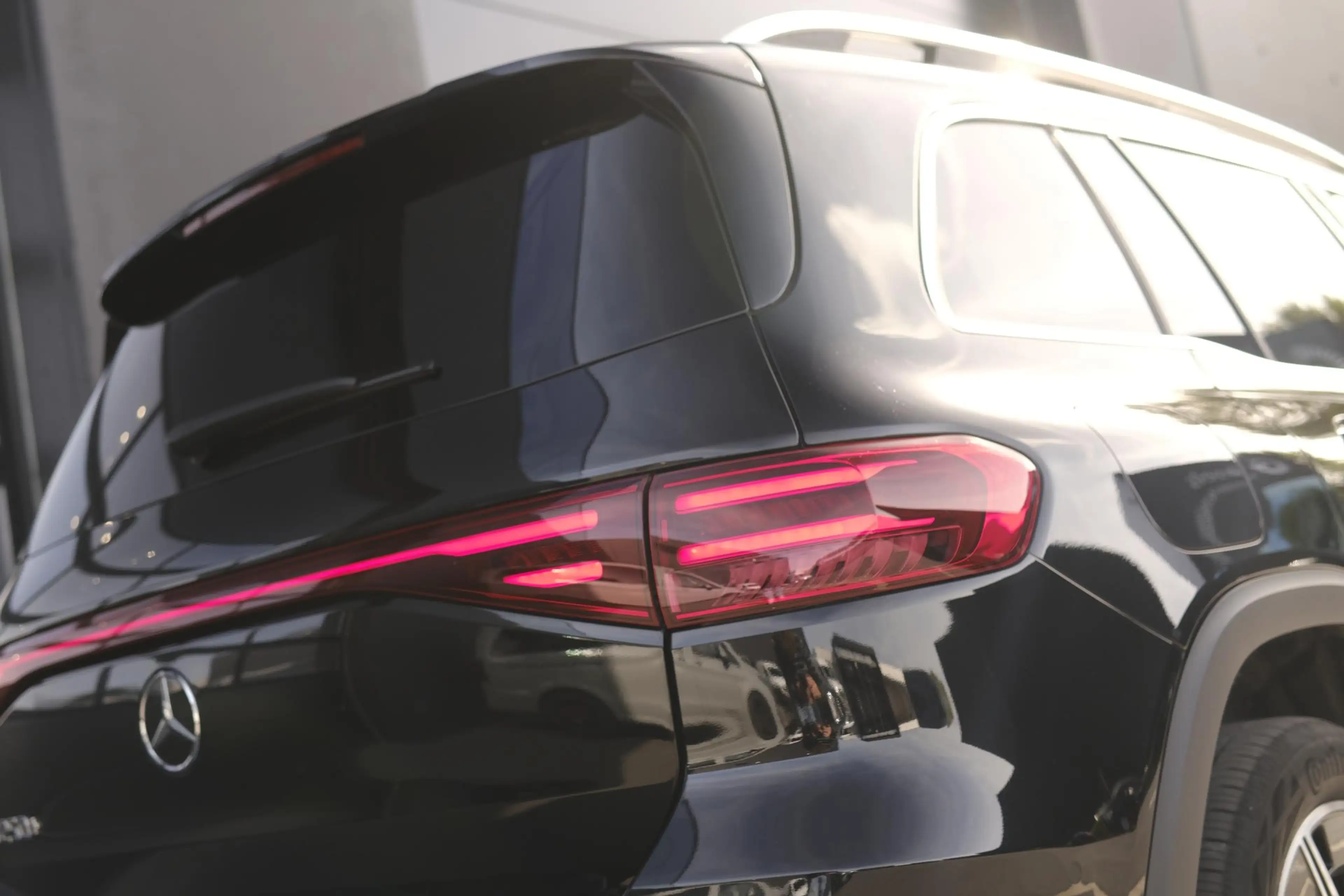 Mercedes-Benz EQB 250 250+ Star Edition + PANO + TREKHAAK + CARPLAY + — photo 10