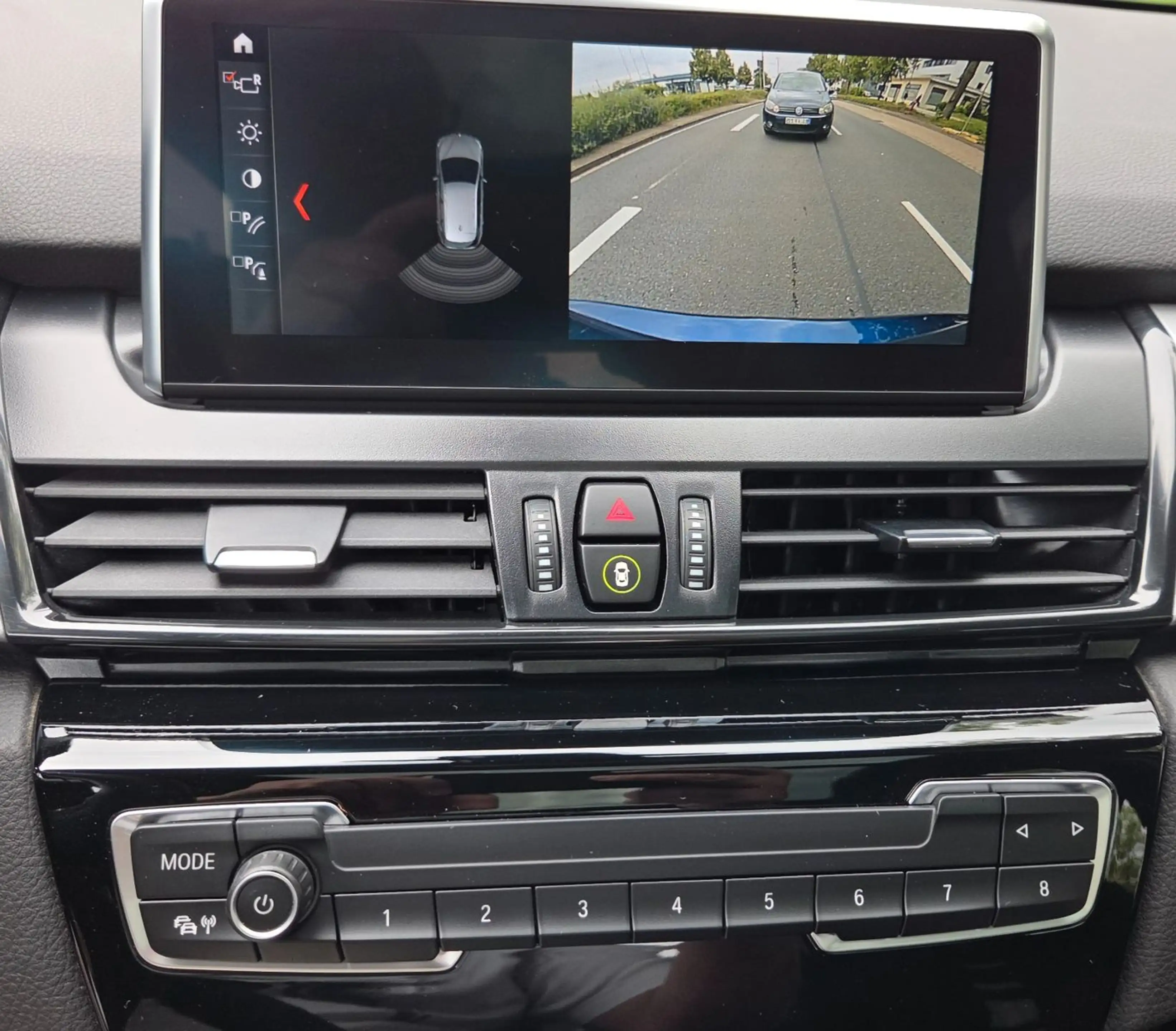 BMW 218 Pano LED CAM Navi PDC StHzg HuD — photo 14