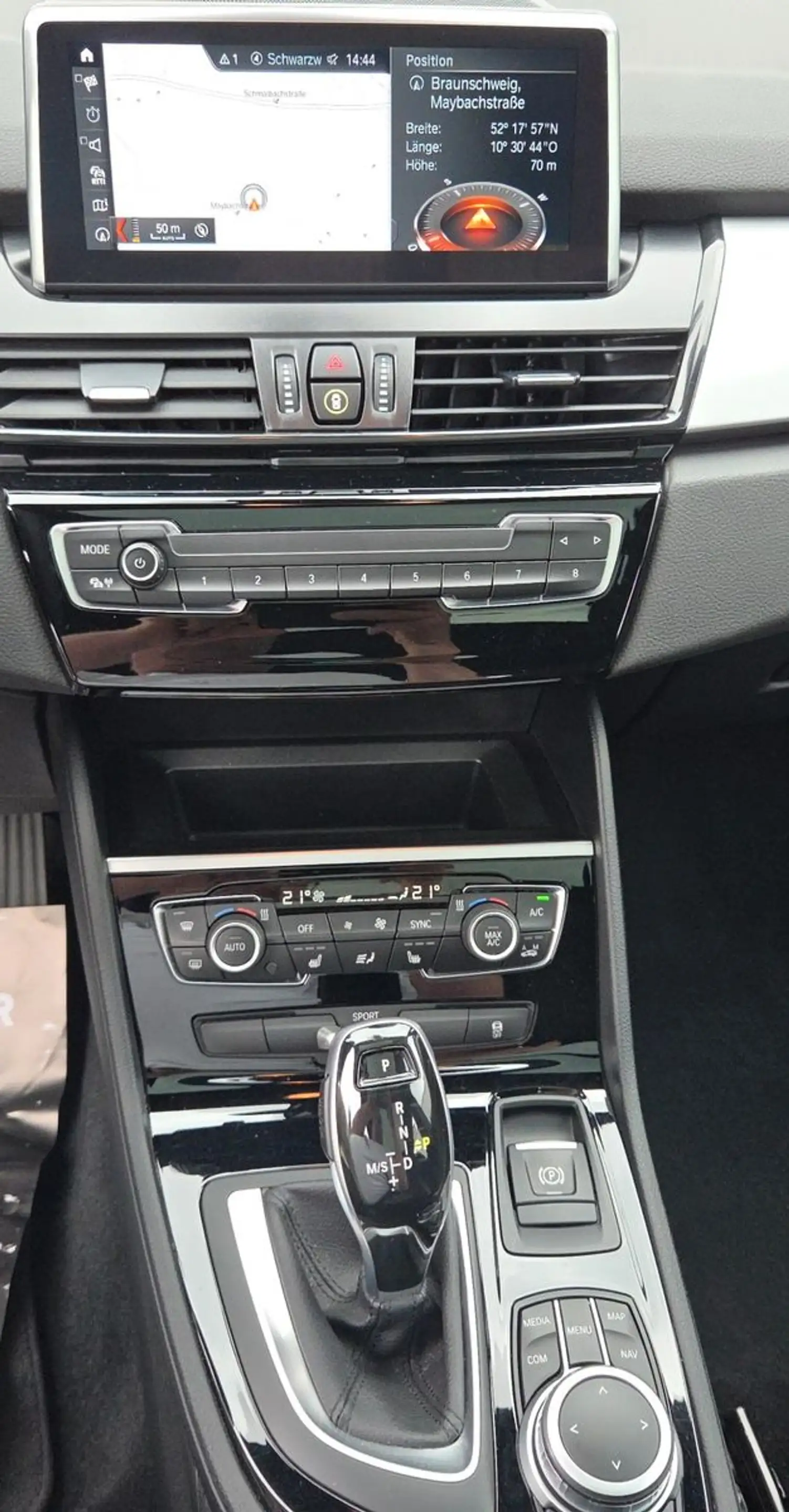 BMW 218 Pano LED CAM Navi PDC StHzg HuD — photo 12