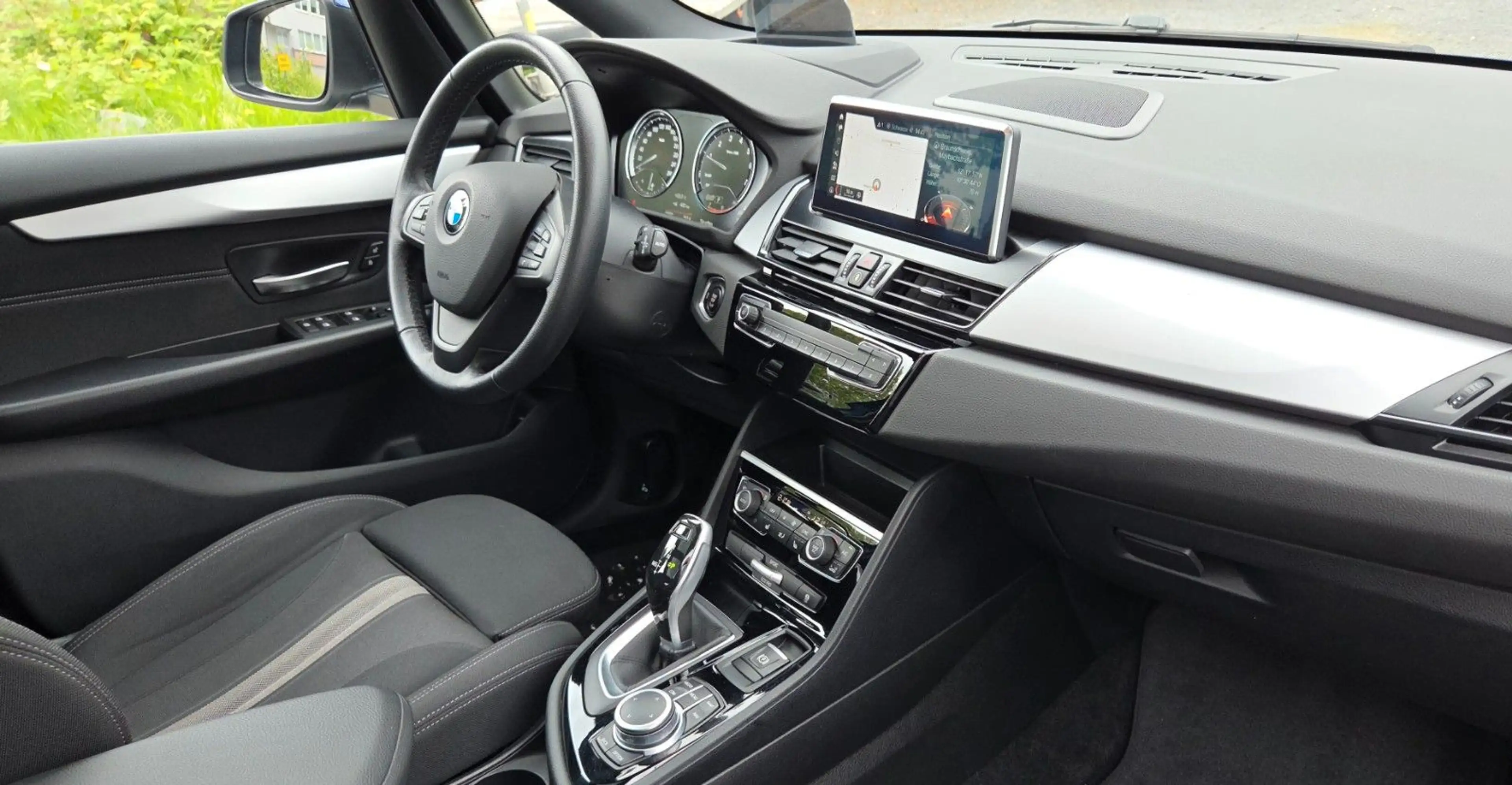 BMW 218 Pano LED CAM Navi PDC StHzg HuD — photo 11
