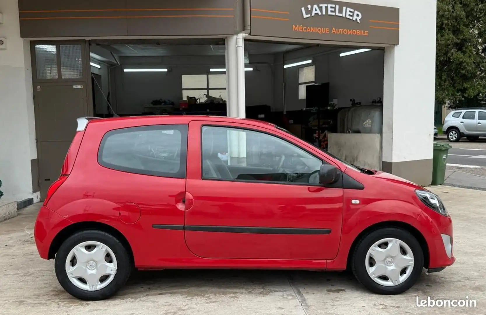 Renault Twingo 1.2 75 AUTHENTIQUE ECO2 %2B 1ERE MAIN DISTRIBUTION OK GARANTIE 12 MOIS Rot - 2
