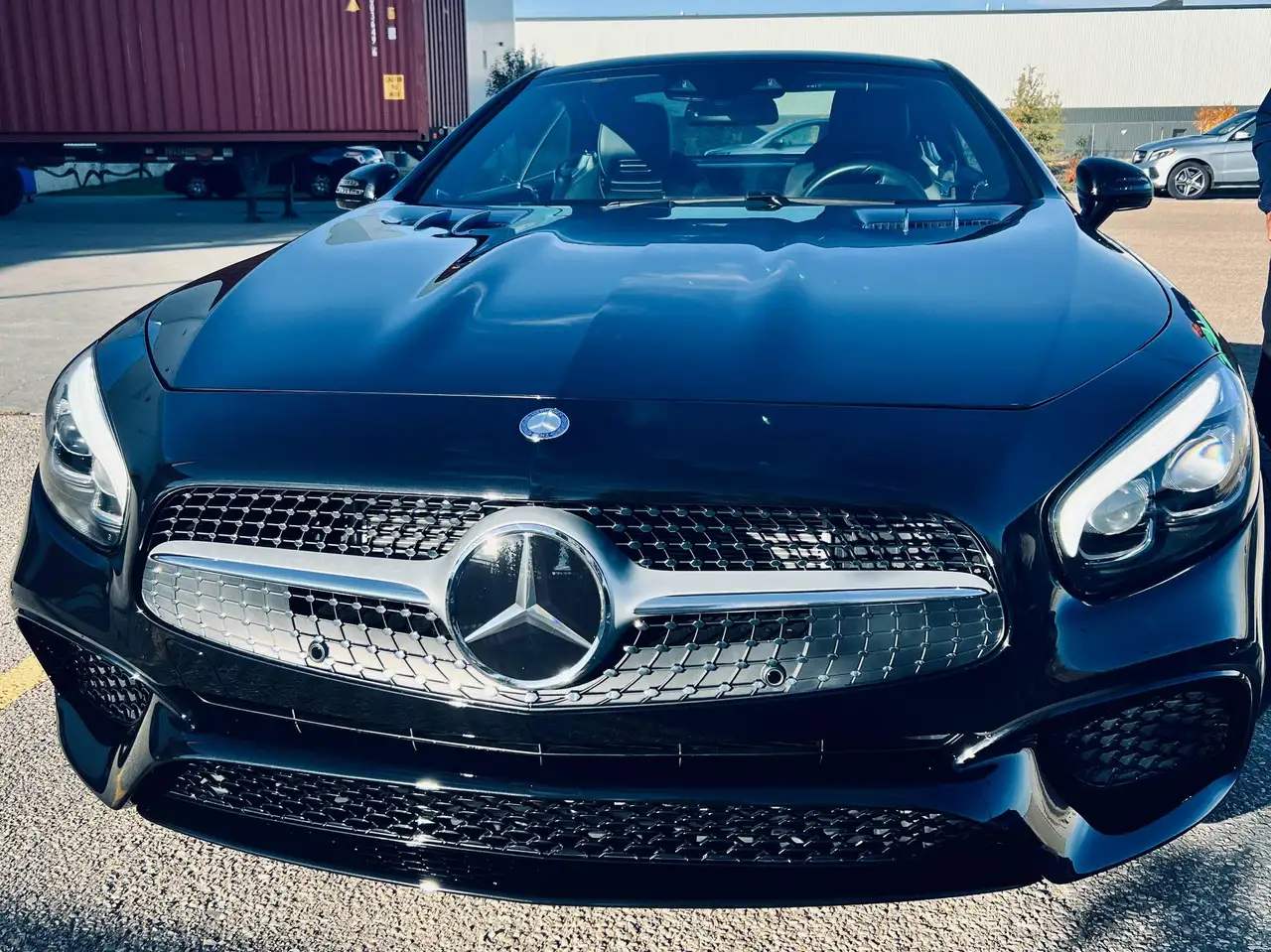 Mercedes-Benz SL снимка Mercedes-Benz SL