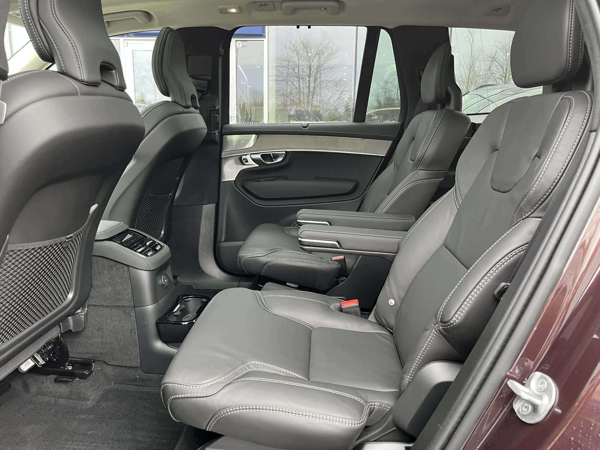 2025 Volvo XC90 2025.5 T8 AWD Ultra Bright Theme 6-Seater thumb 12