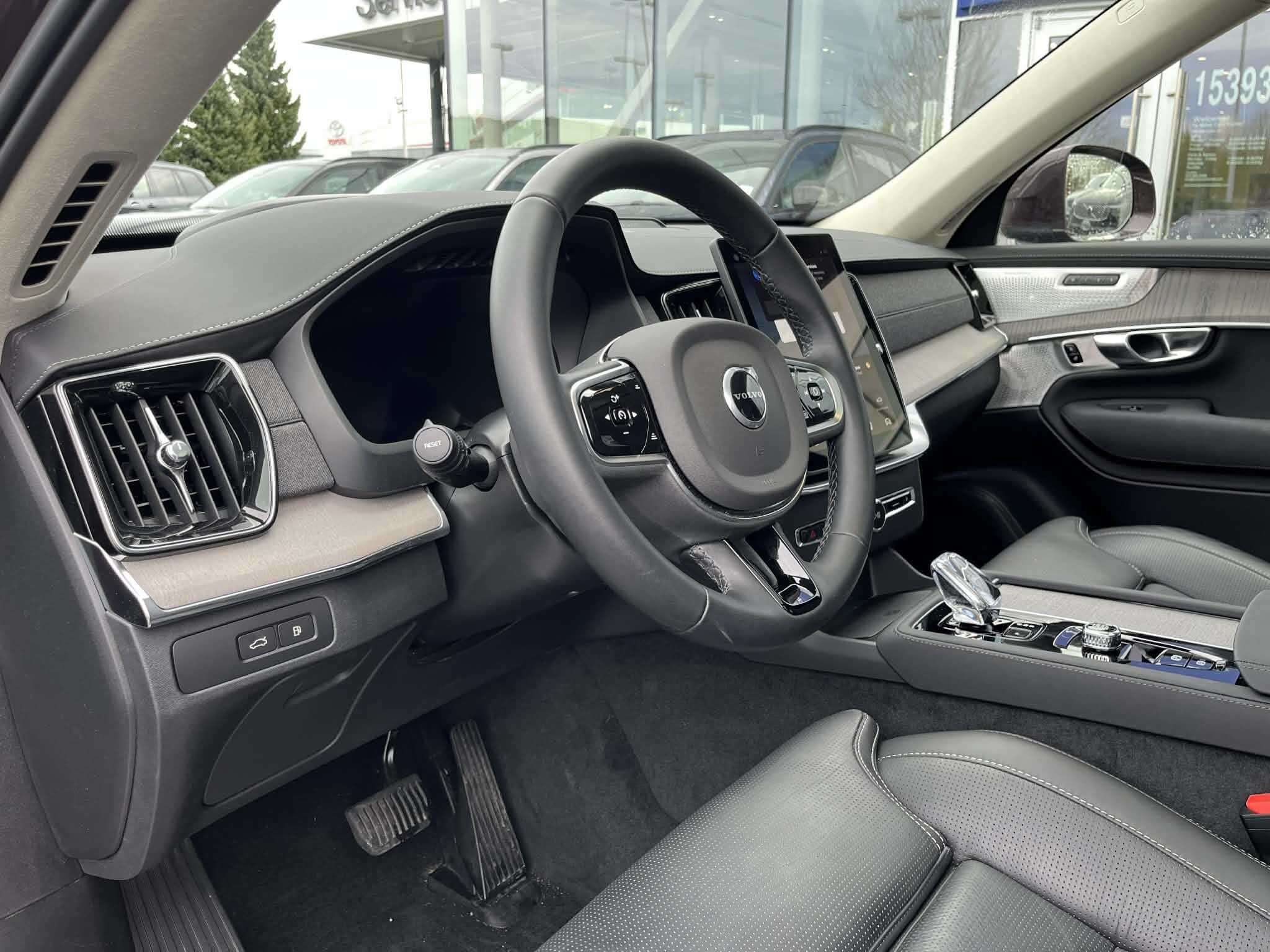 2025 Volvo XC90 2025.5 T8 AWD Ultra Bright Theme 6-Seater thumb 11