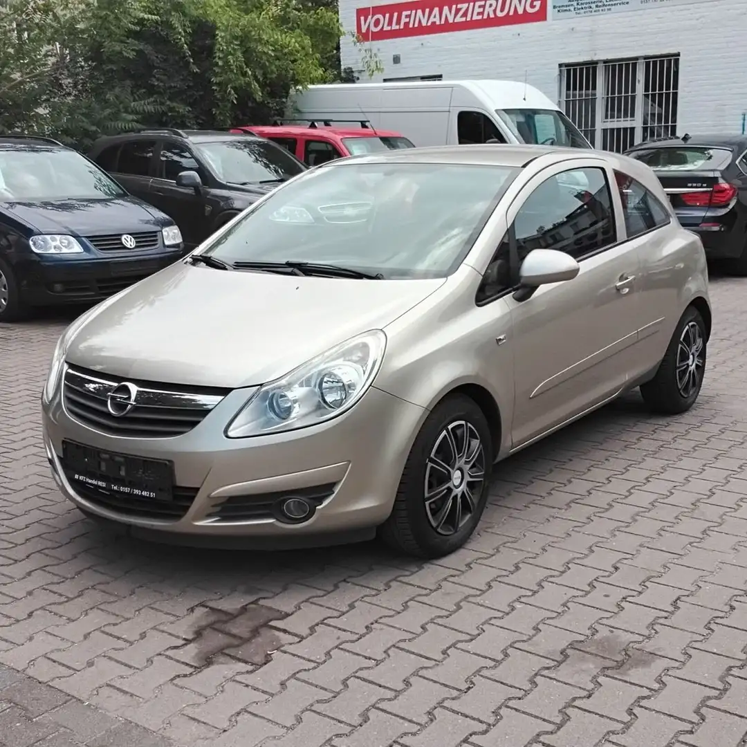 Opel Corsa D Basis.  Neue Tüv Oro - 1