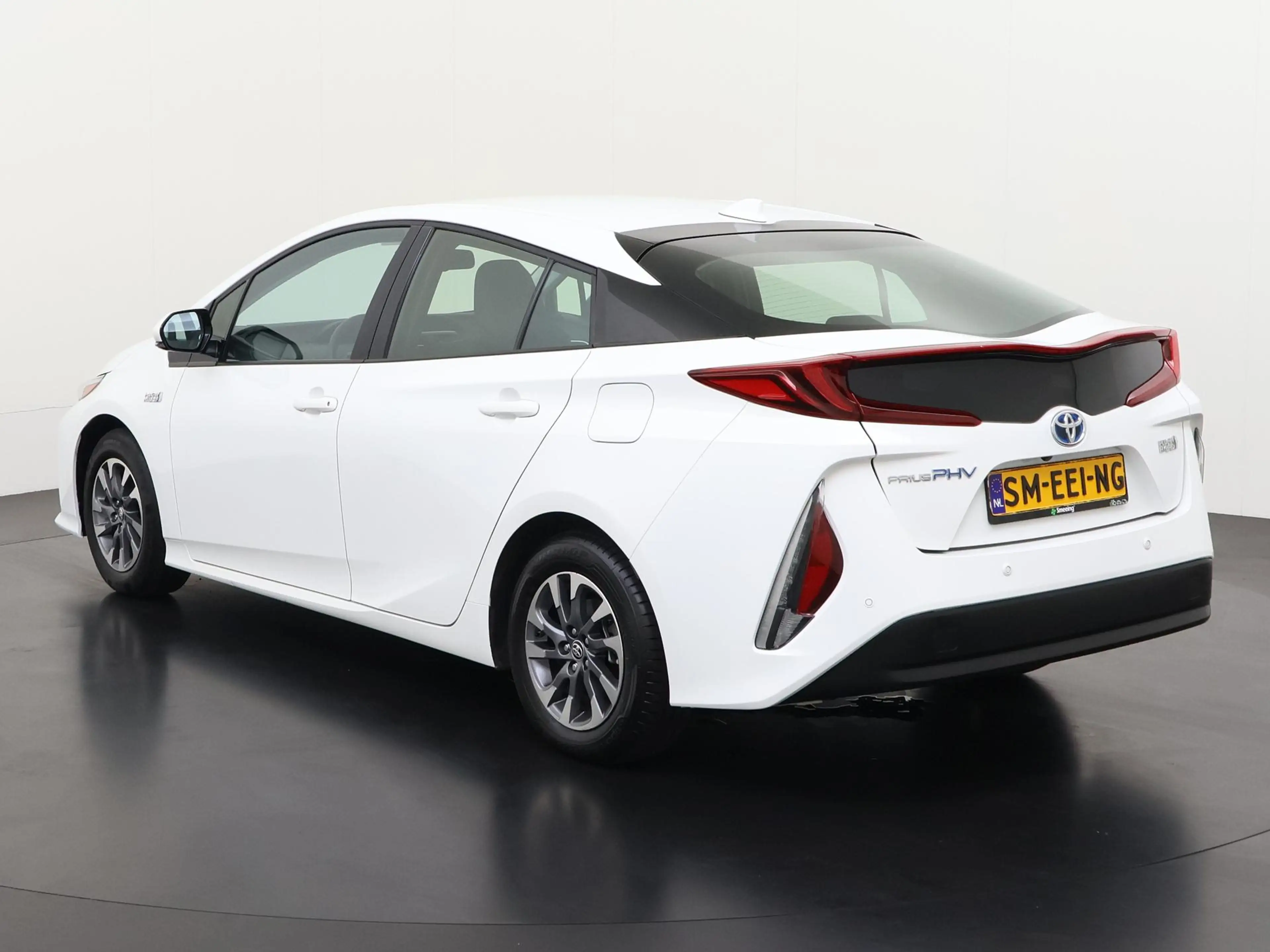 Toyota Prius 1.8 Plug-in Dynamic | Zondag Open! — photo 6