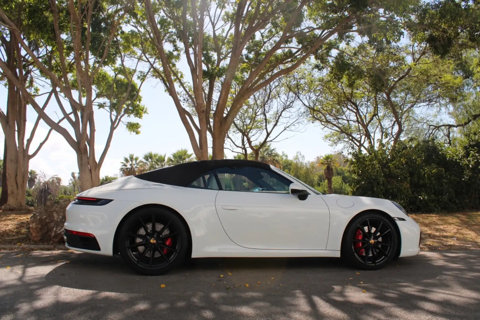 Porsche 992 Carrera 4S Cabriolet PDK Weiß - 1