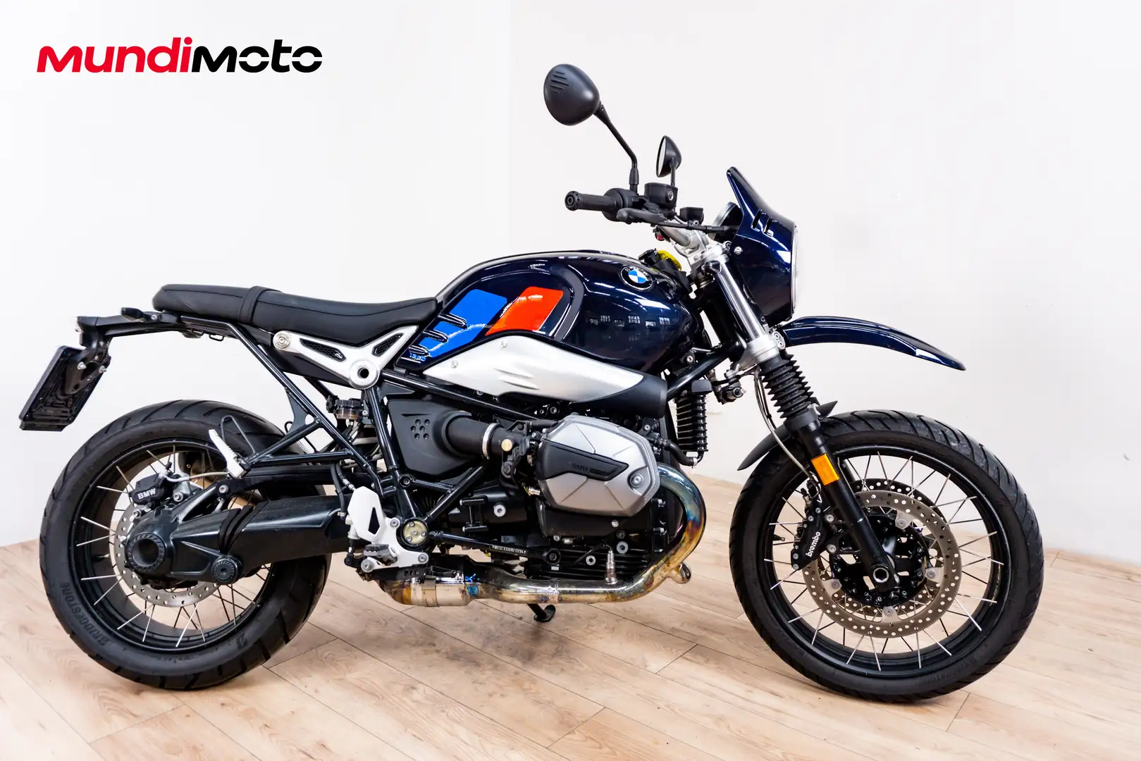 BMW R nineT - 1