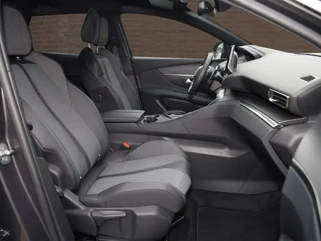 Peugeot 3008 view 8