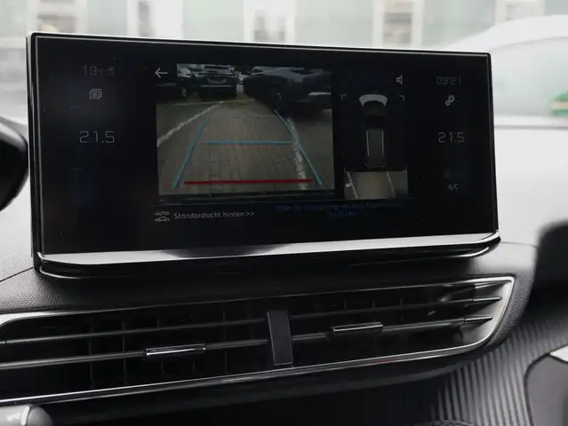 Peugeot 3008 view 7