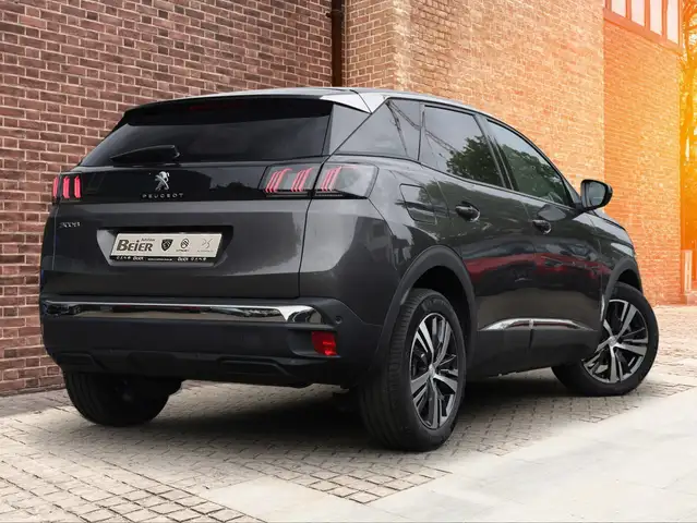 Peugeot 3008 view 4