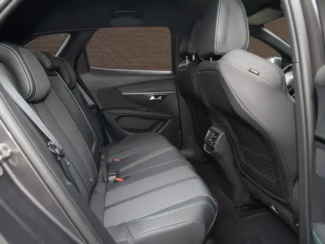 Peugeot 3008 view 9
