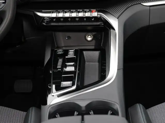 Peugeot 3008 view 12