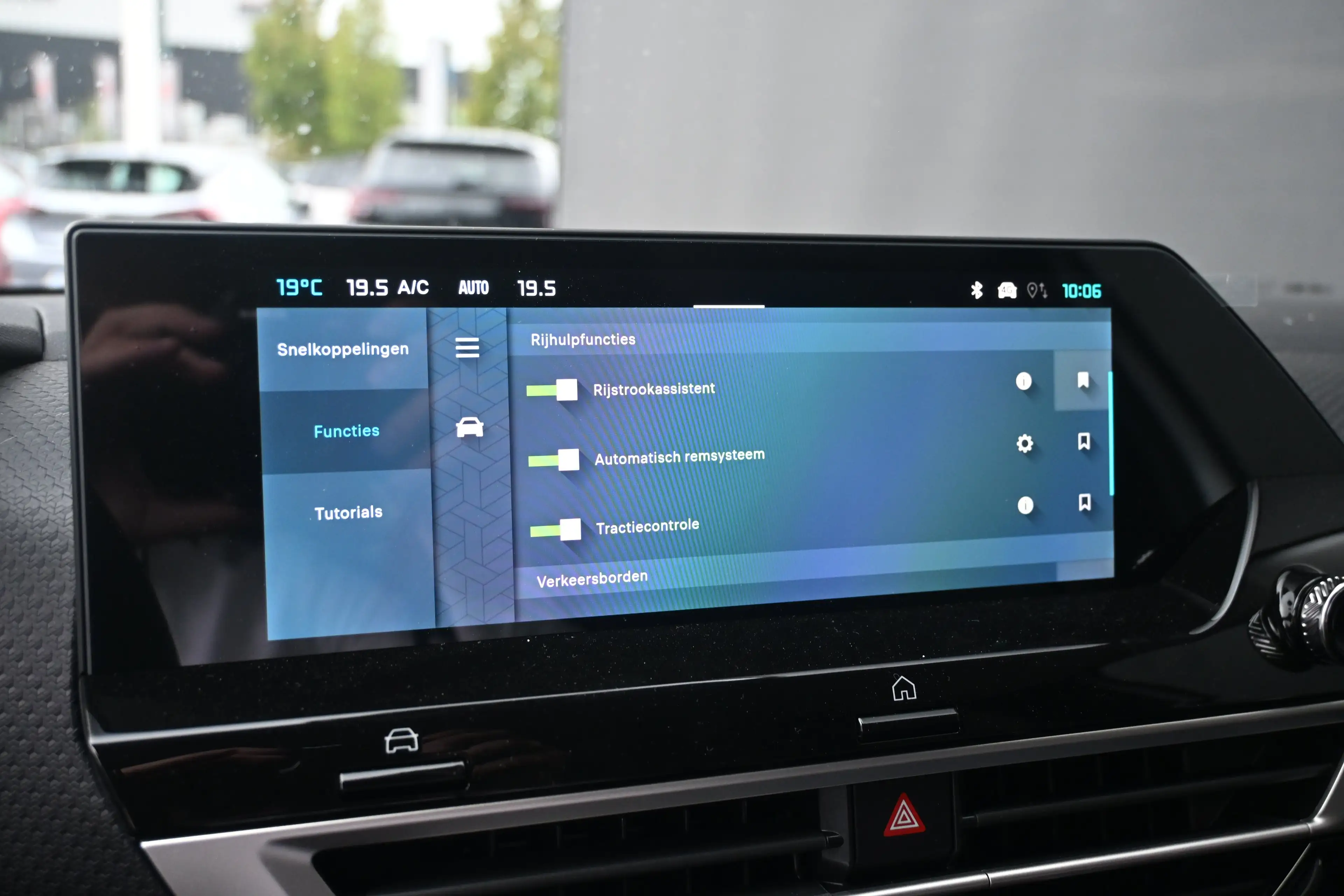 Citroen E-C4 Electric Collection 156pk Extended range 54 kWh | Navigatie — photo 19