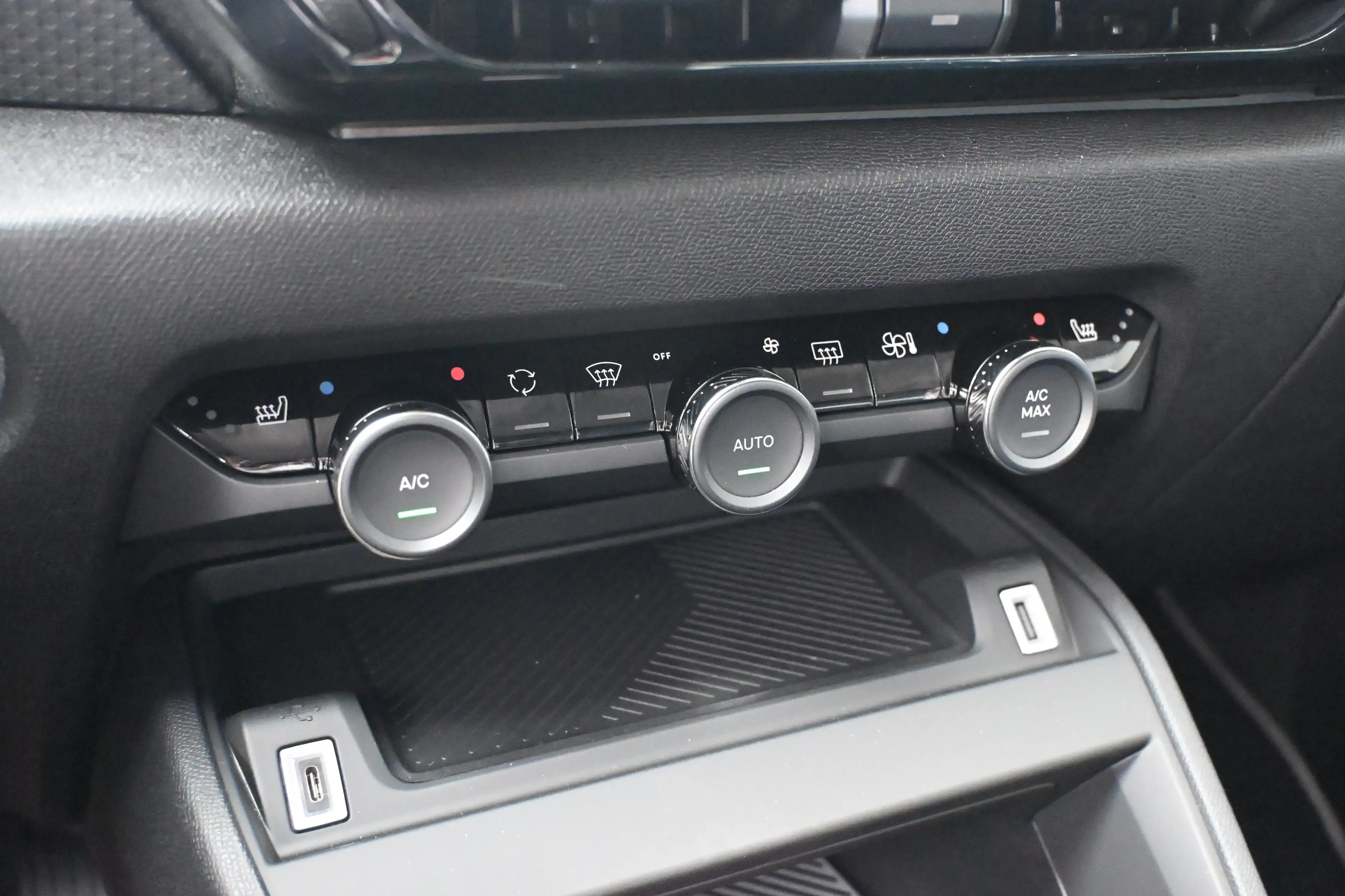 Citroen E-C4 Electric Collection 156pk Extended range 54 kWh | Navigatie — photo 21