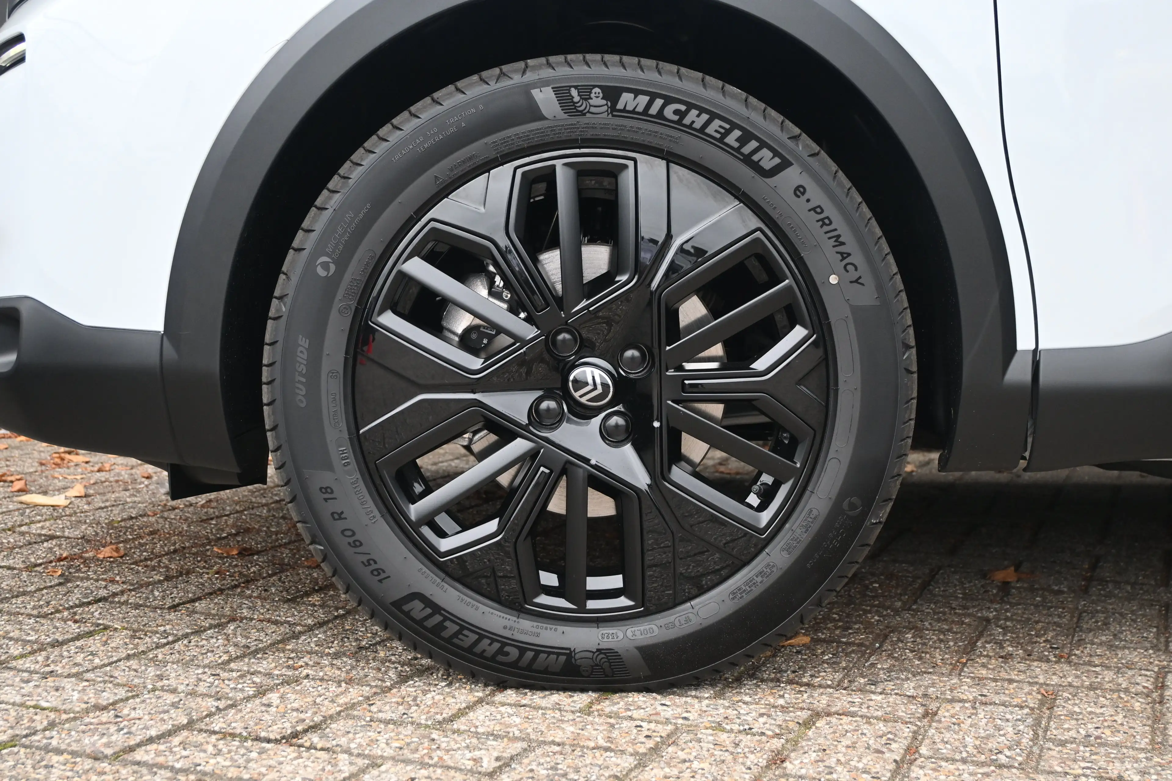 Citroen E-C4 Electric Collection 156pk Extended range 54 kWh | Navigatie — photo 24