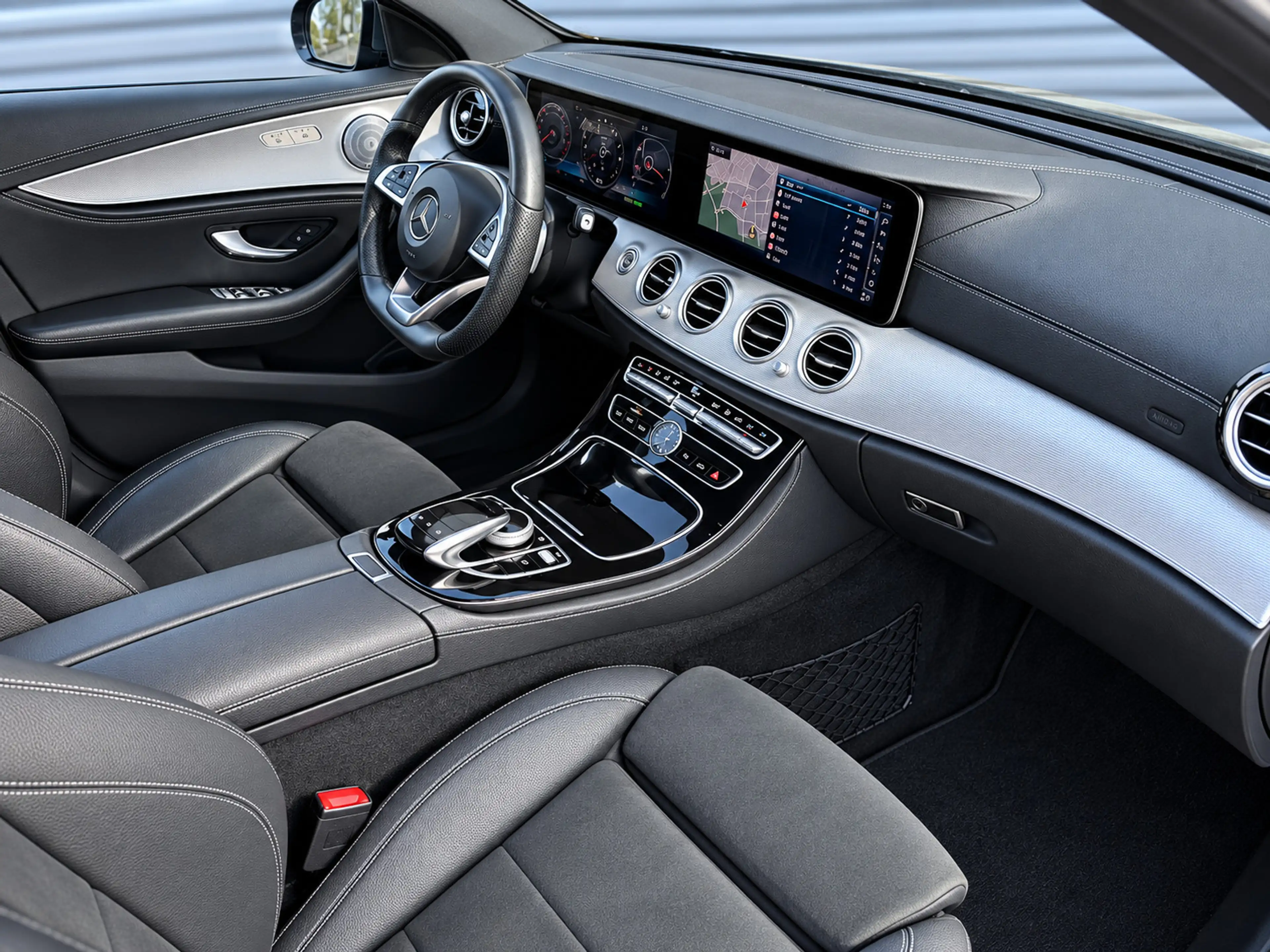 Mercedes-Benz E 350 e Premium Plus AMG | Adaptive Cruise | Steering as — photo 3
