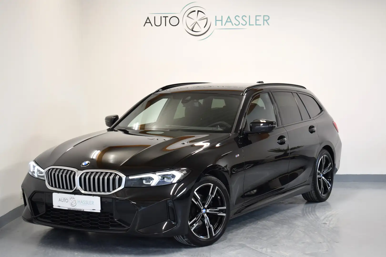 BMW 318 d Touring M-Sport Aut. LCI II Schwarz - 1