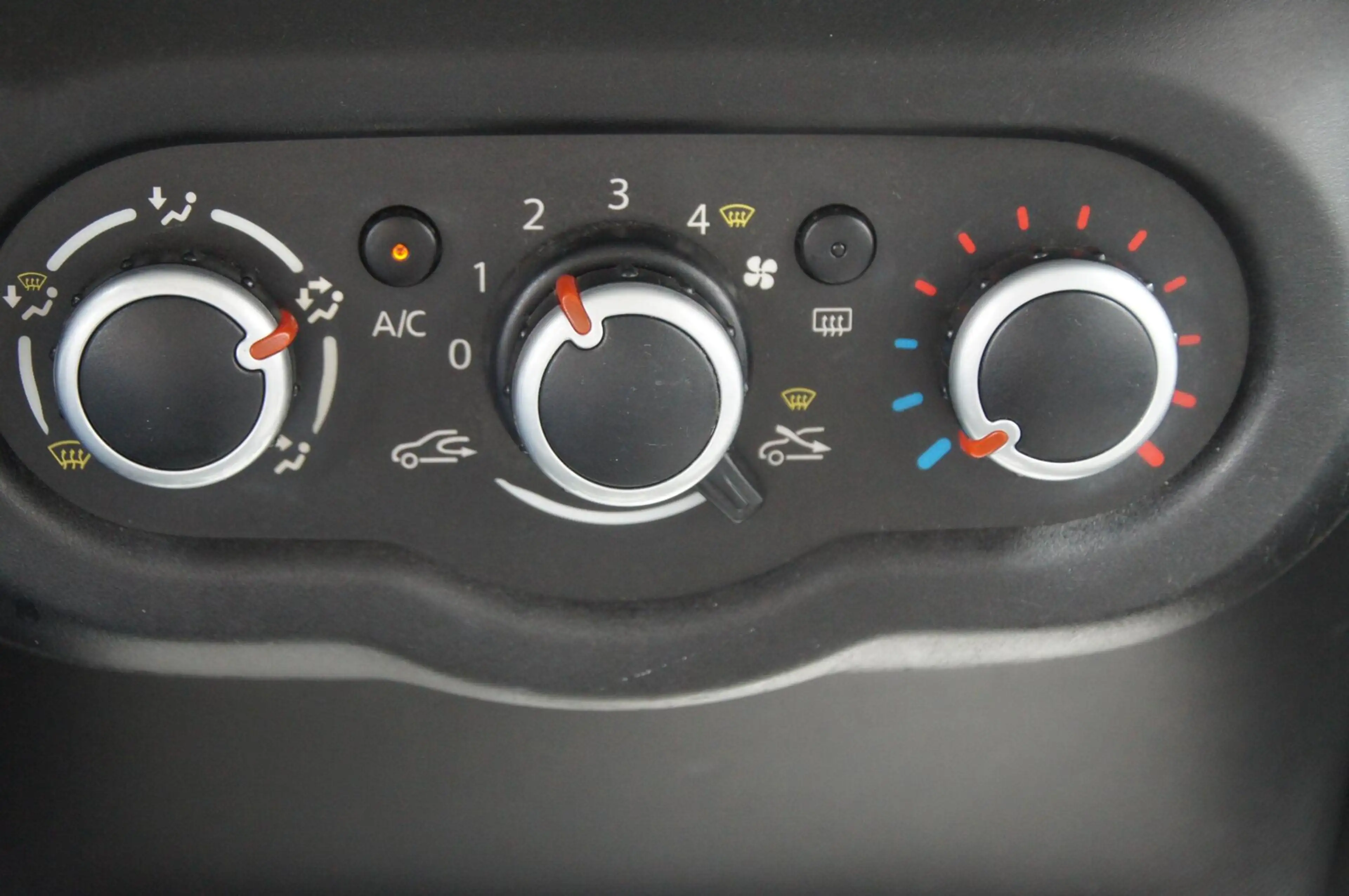 Renault Twingo 1.0 SCe Collection — photo 18