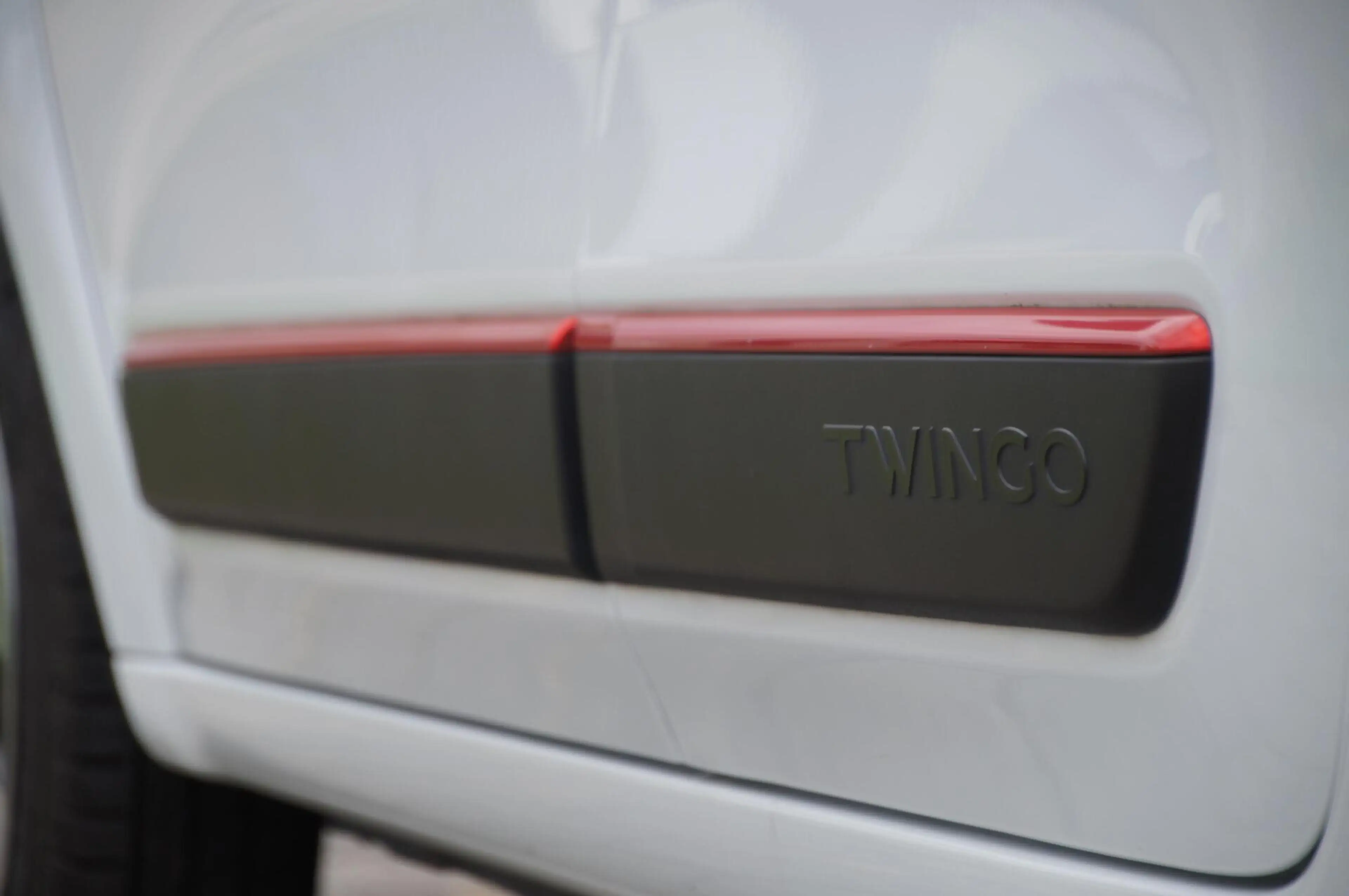 Renault Twingo 1.0 SCe Collection — photo 9