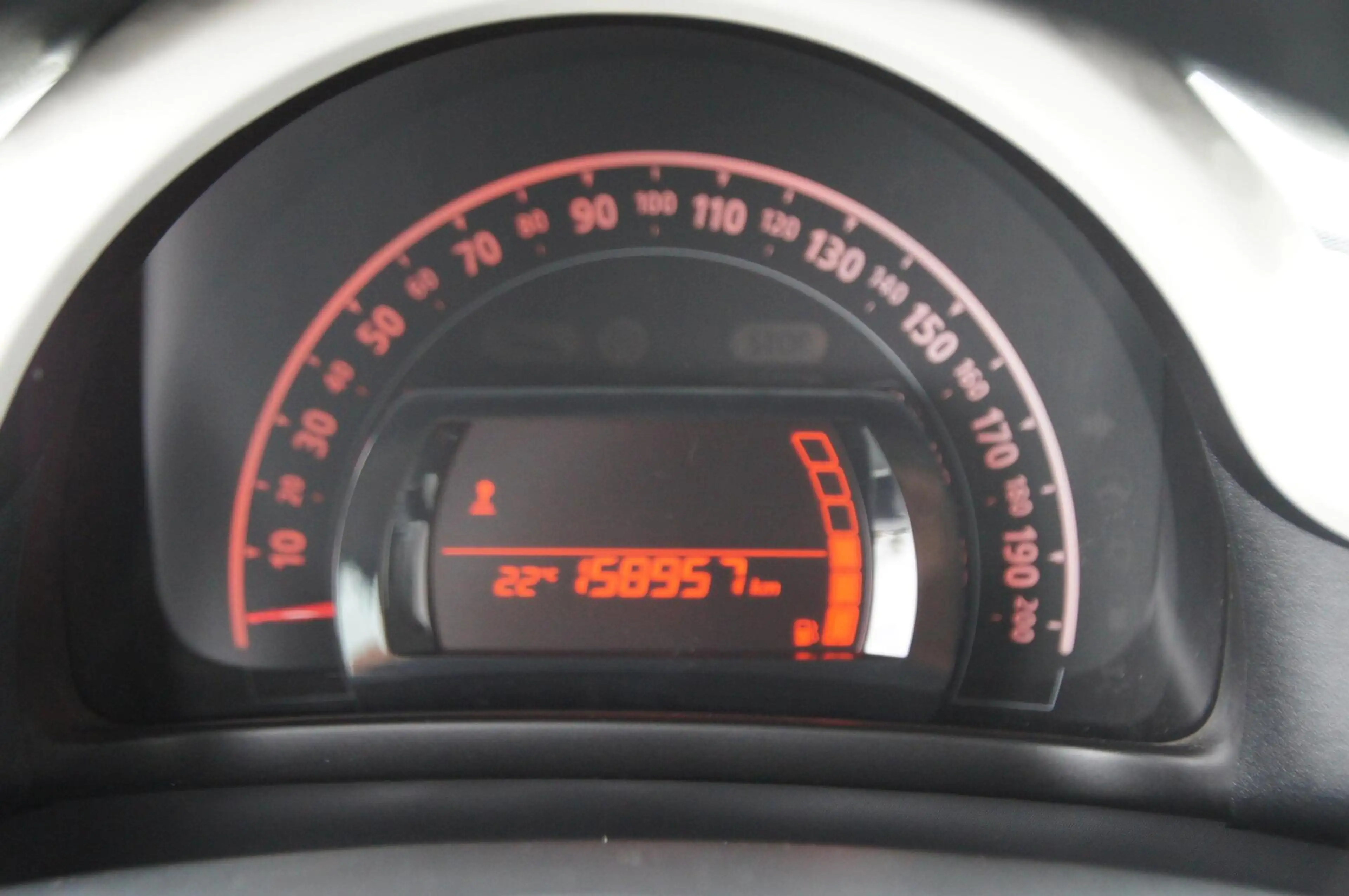 Renault Twingo 1.0 SCe Collection — photo 15