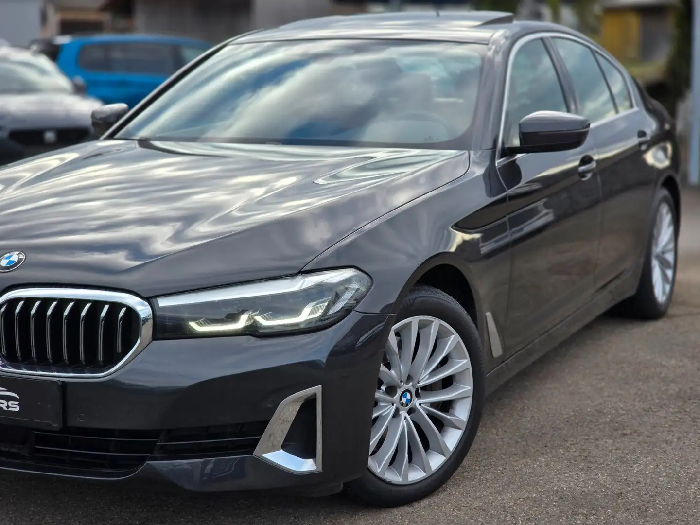 BMW 530 d*LUXURY LINE*LIVE*NAVI*LEDER*LED*SD*KAMERA* Gris - 2