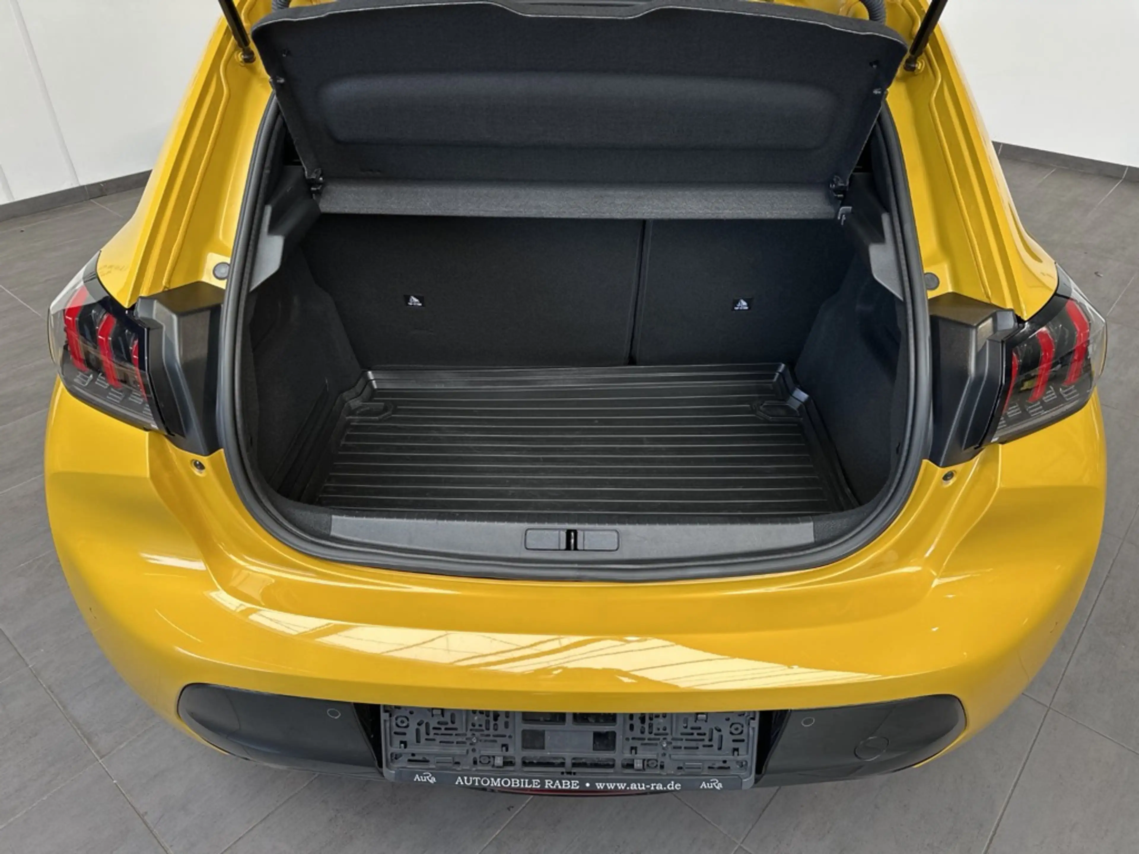 Peugeot 208 Elektro 136 Allure NAV+LED+PDC+CARPLAY+DAB+16ZO — photo 6