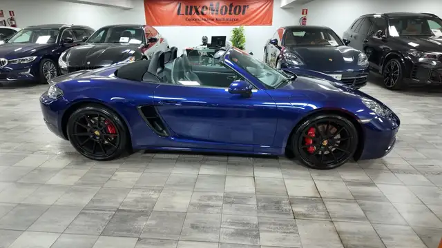 Porsche Boxster view 7