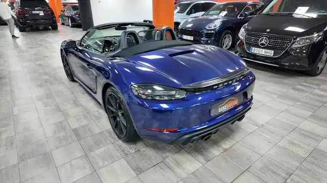 Porsche Boxster view 4