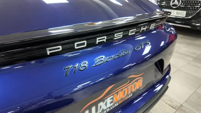 Porsche Boxster view 13