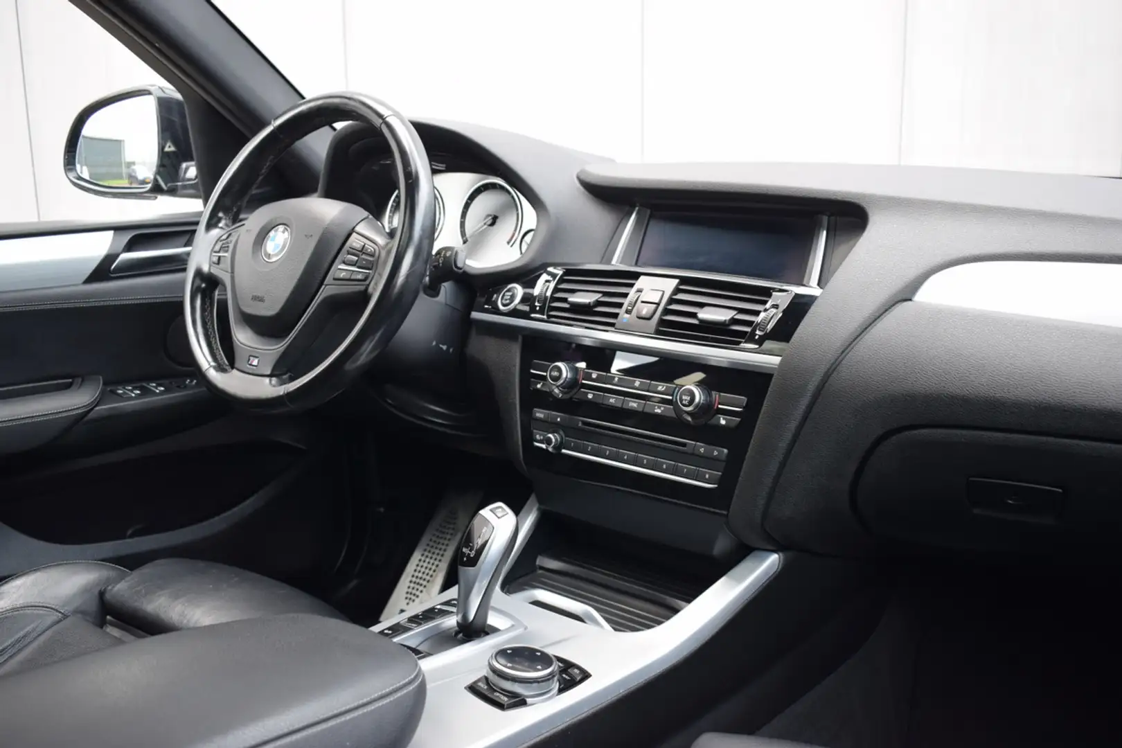 BMW X4 XDrive20i Automaat High Executive M-Sport Bi-Xenon Zwart - 2