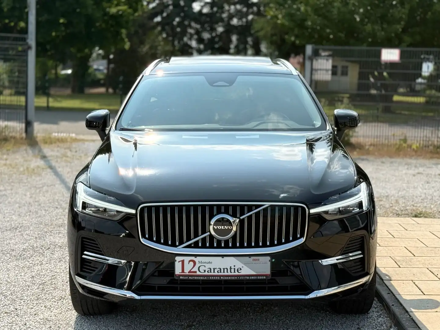 Volvo XC60 T6 AWD Inscription Recharg PANO AHK ACC RFK Noir - 1
