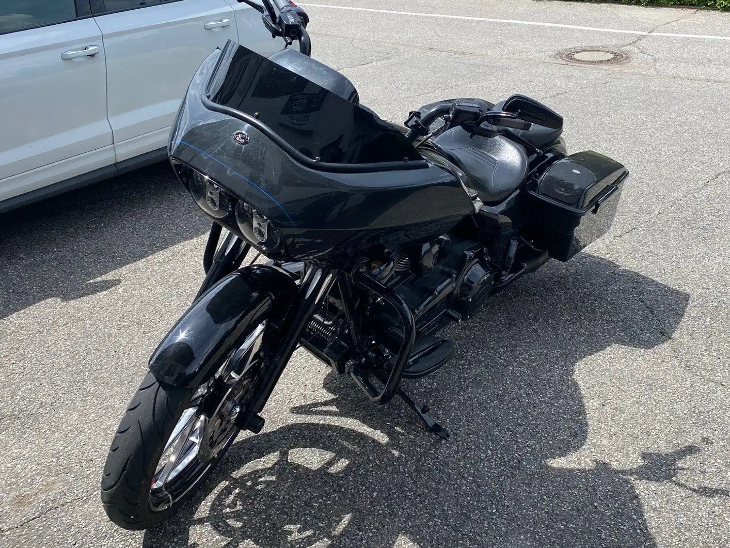 Harley-Davidson Road Glide CVO 110 th ANNIVERSARY NR 284/900 Negro - 2