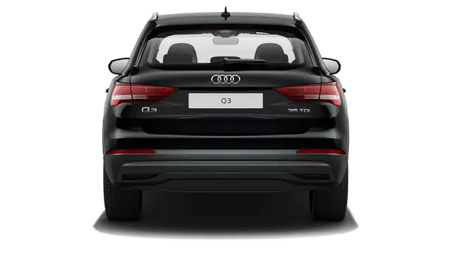 Audi Q3 view 5