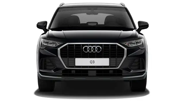 Audi Q3 view 4